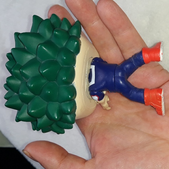 Deku My Hero Academia Funko Pop Collectable Figurine (4 inches tall) - Picture 4 of 10